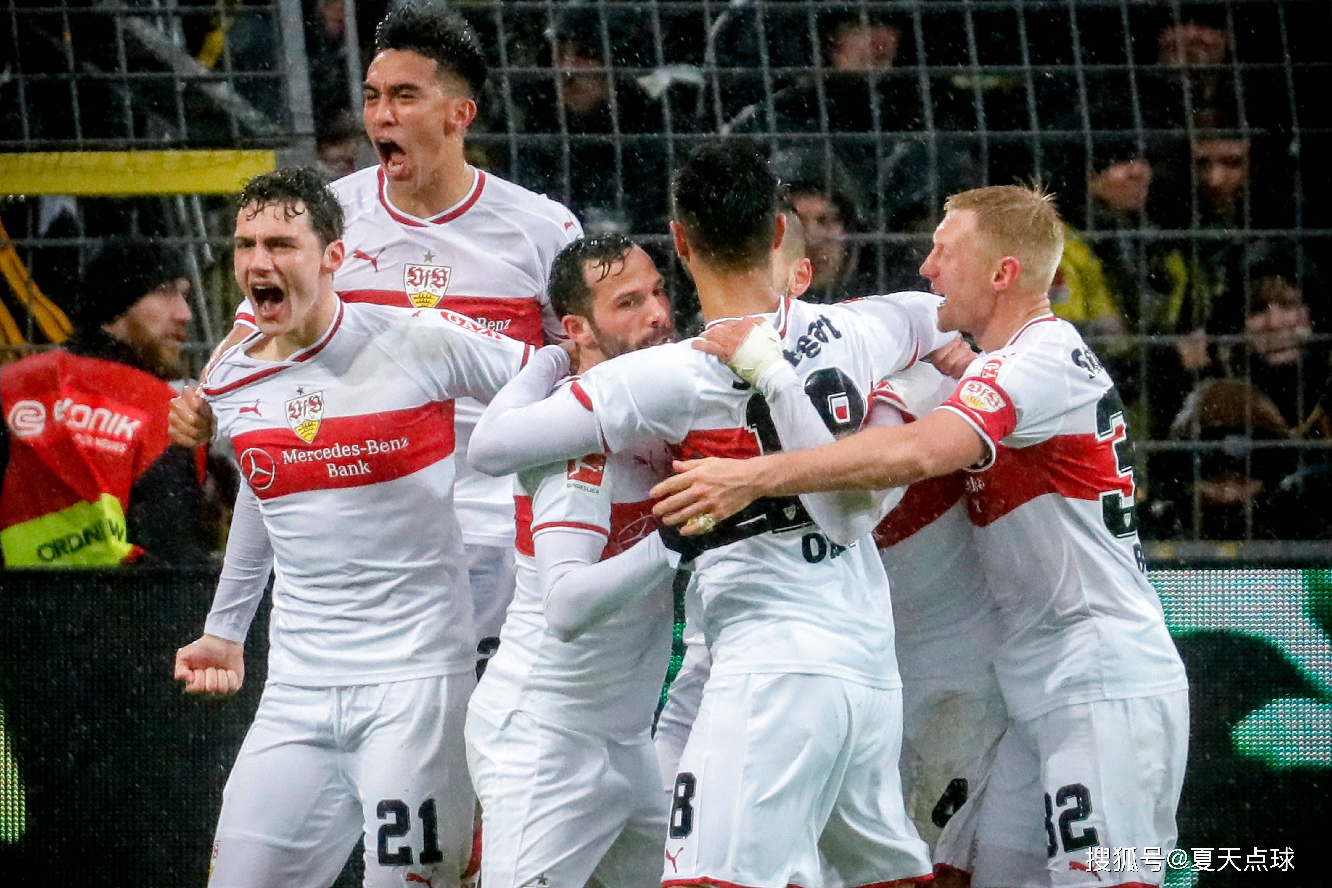 阿贾克斯突围，迎战拜仁慕尼黑的简单介绍