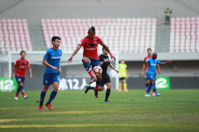 深圳佳兆业主场大胜，保持不败纪录的简单介绍