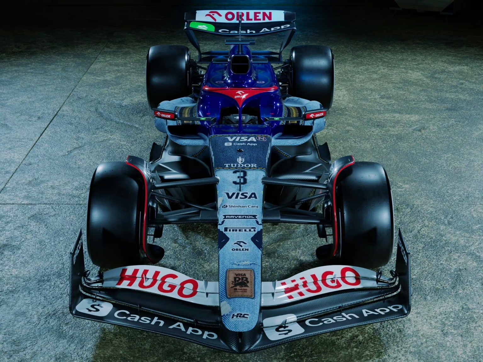 赛车官方发布赛后数据，表现引争议的简单介绍