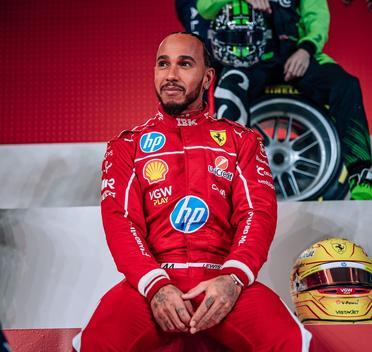 索伯车队逆转哈斯车队，阿隆索带队取胜