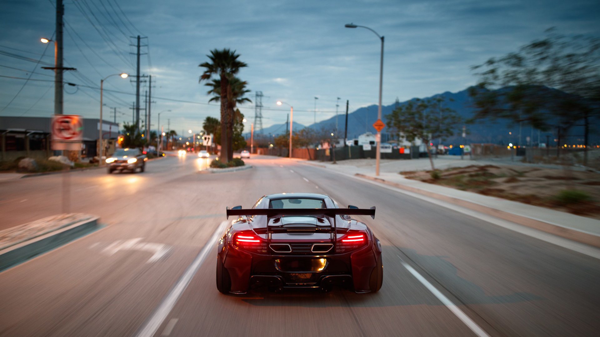 锋刃与坚盾，加克波一传一射撕碎马赛，瑞士军团昂首过关