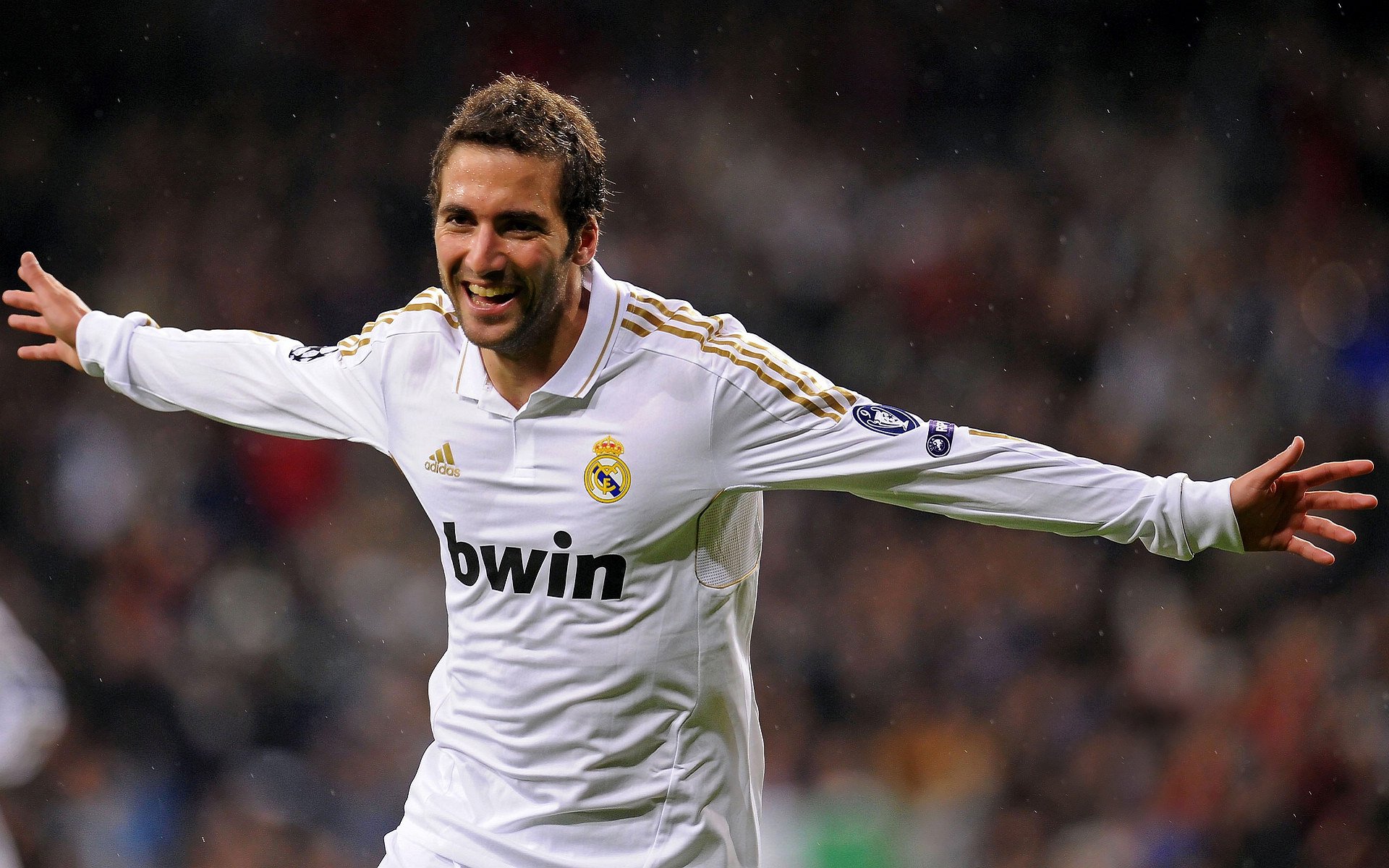 解锁困局，激活全队—霍勒迪三记三分破网，广东惊险掀翻吉林