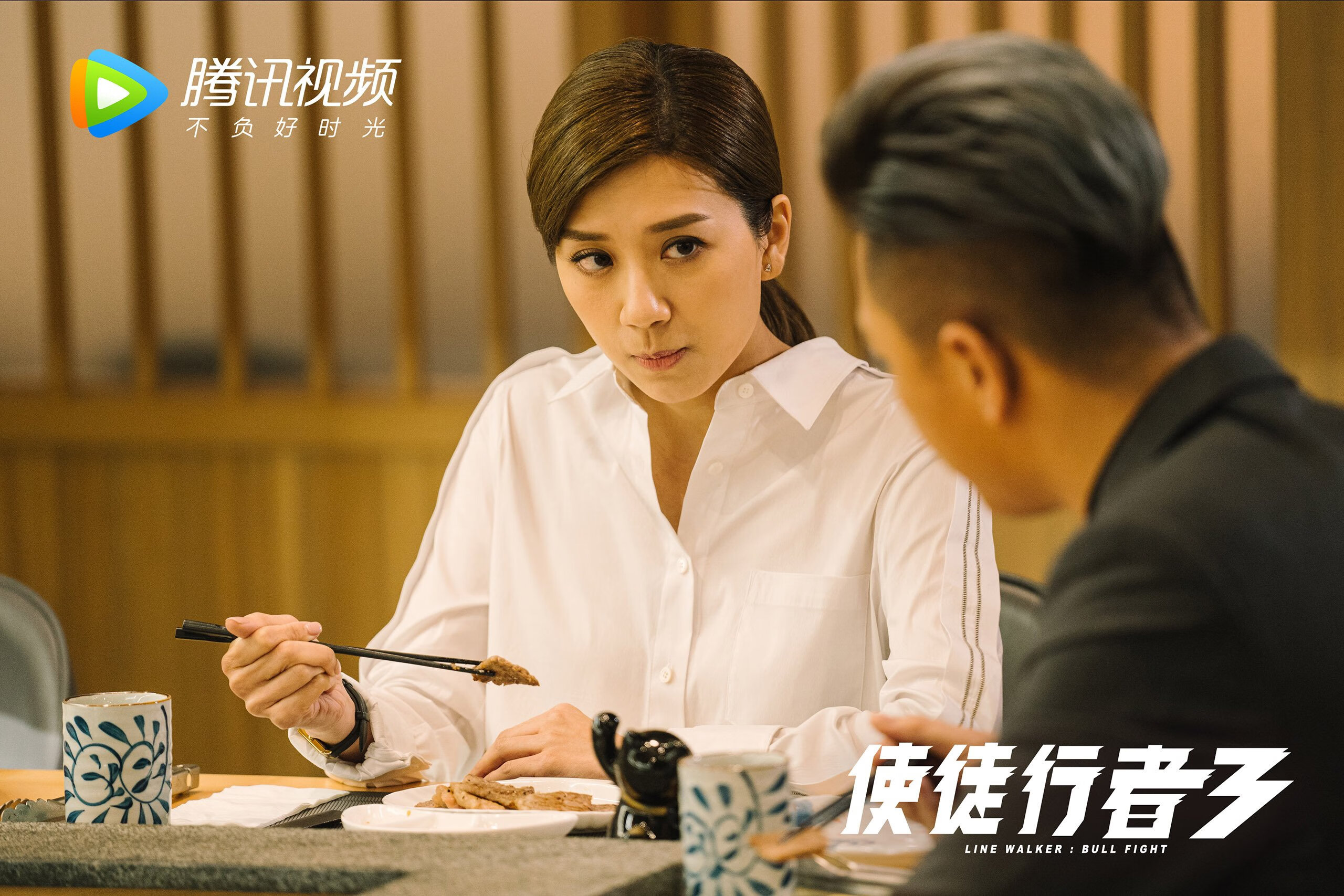 雷火电竞中国-大漠弧光与密尔沃基的冰，当新疆队的团队节奏，在哈登的个人英雄主义前折射出唯一的胜负轨迹