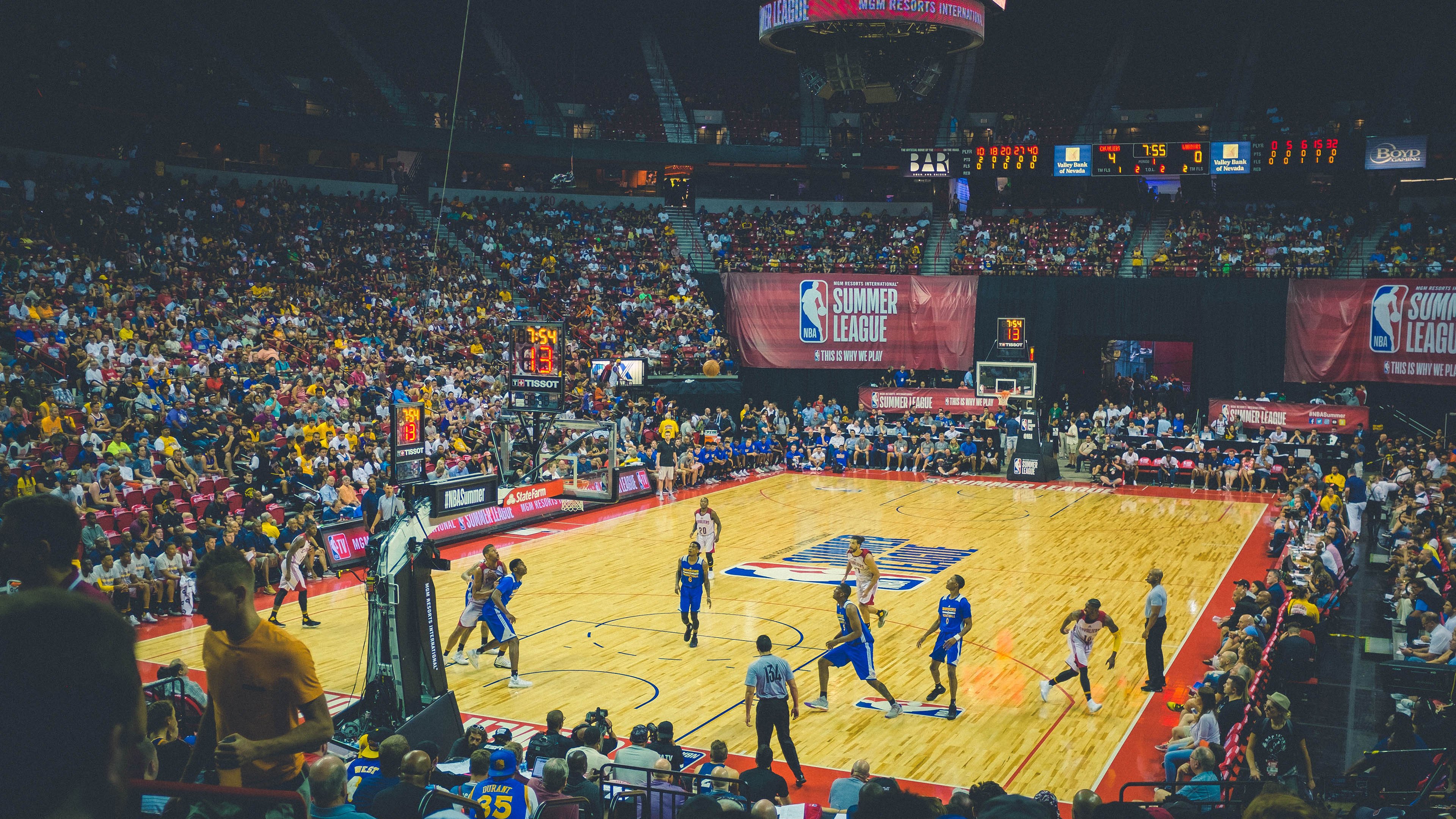 雷火电竞主播-让我们先构建一个能够容纳这种唯一性的标题